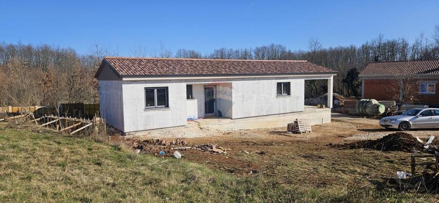 Istra,Svetvinčent-moderna kuća s bazenom,ključ u ruke