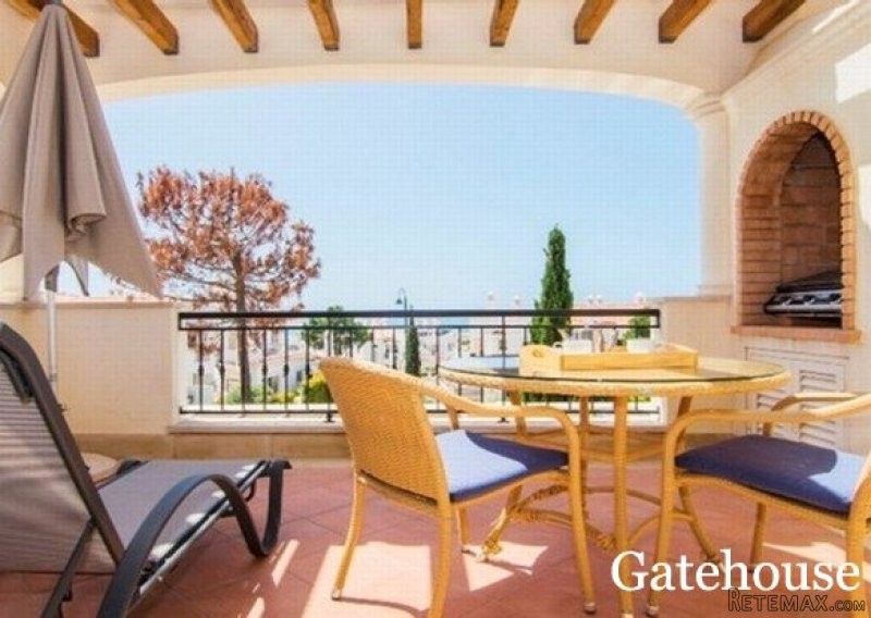 Luxury Sea View Apartment For Sale..