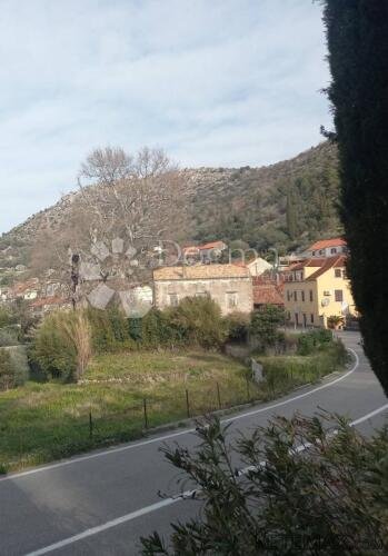 Atraktivno građevinsko zemljište s pogledom na more - Trsten