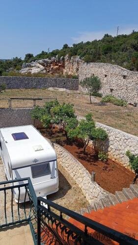 Kuća s 4 apartmana - Marina - 3