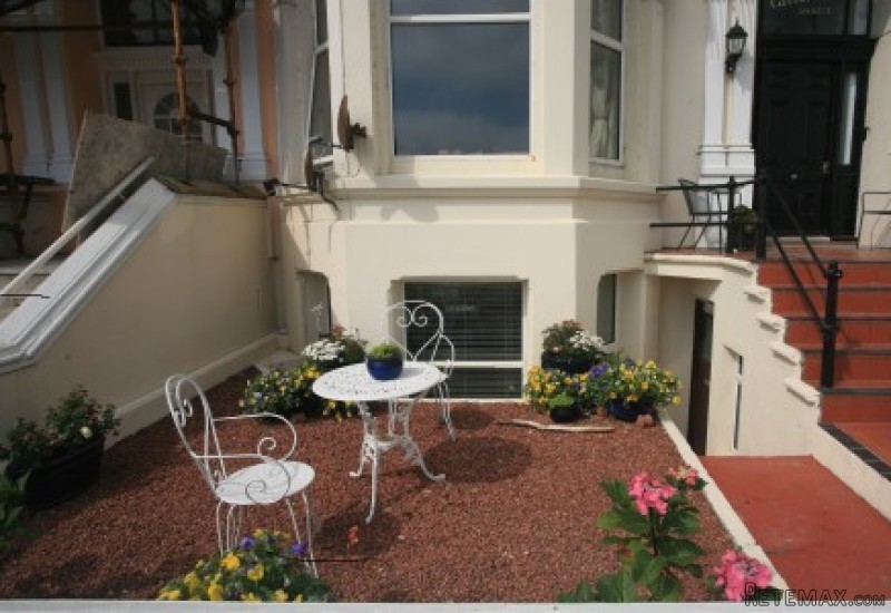 Flat 1 Carmodale, Mooragh Promenade..