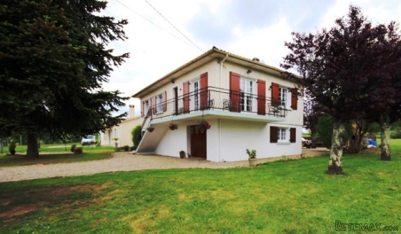 A 4 Bedromm Villa Property For Sale..