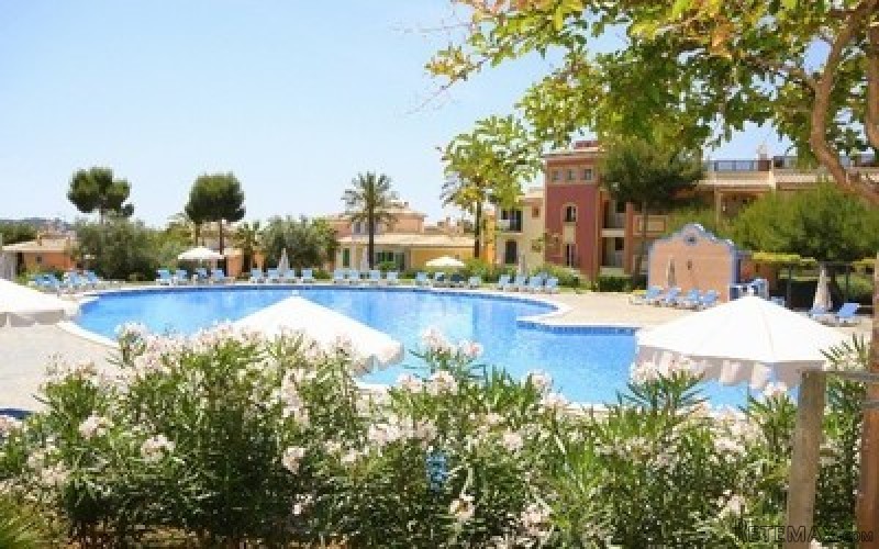 Las Adelfas Townhouse for Sale, Nova..