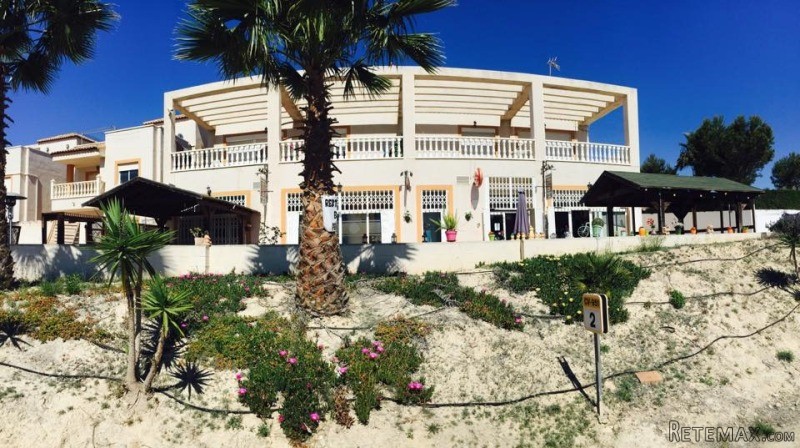 RS252, Bed and Breakfast / For Sale