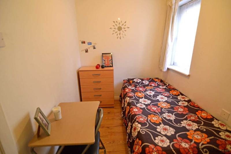 Single room, Zone 1, Tower Hill