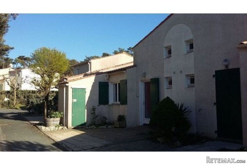 House on Island Near La Rochelle - 2
