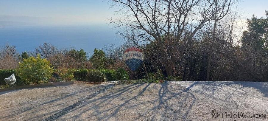 OPATIJA - BREGI - građevinski