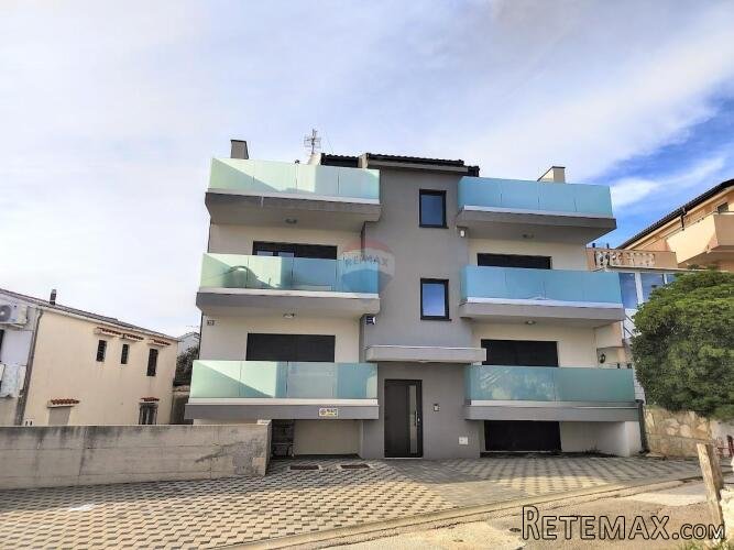 Pag; Novalja, apartman sa pogledom na more 46.08 m2 sa uklju - 2