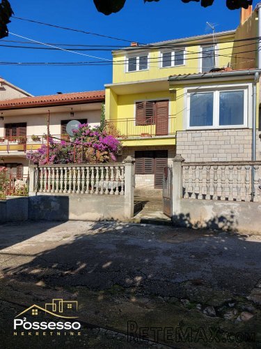 Svetvinčenat - 2 kuće s garažom i konobom - 3