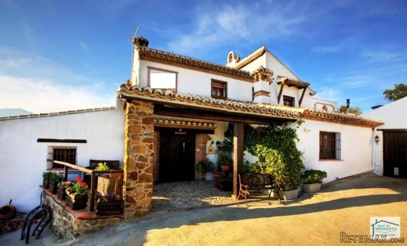 Hotel for sale in Cartama, 950.000..