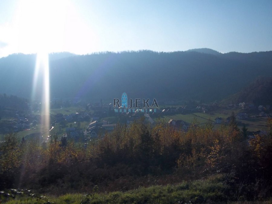 Gerovo, centar, potkrovlje za adaptaciju