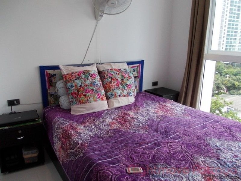 1 Bedroom Condo for sale in Wongamat -.. - 2