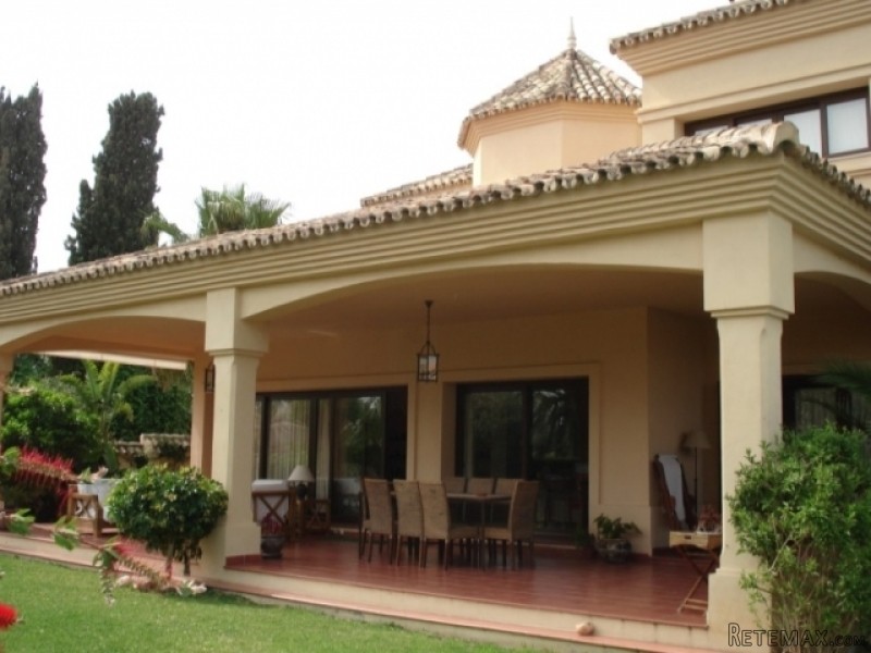 6 Bedroom Villa For Sale In Las..