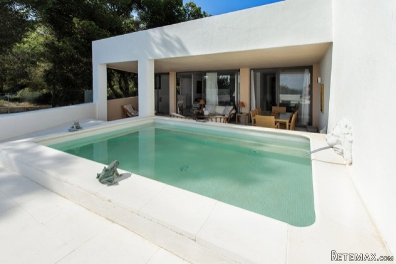 Corner terraced house with sea views in.. - 2
