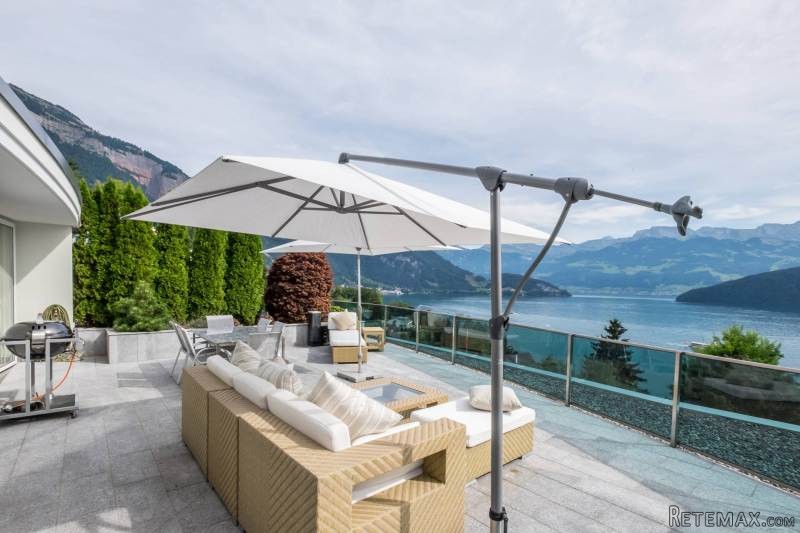 ULTIMATE VIEW AND INTERIOR