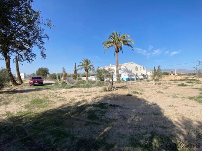 NEW & EXCLUSIVE TO VOSS HOMES - A huge 300m2, full of.. - 2