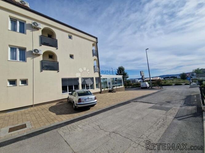 OBITELJSKI HOTEL - ZADAR 983,38 M2 - 2