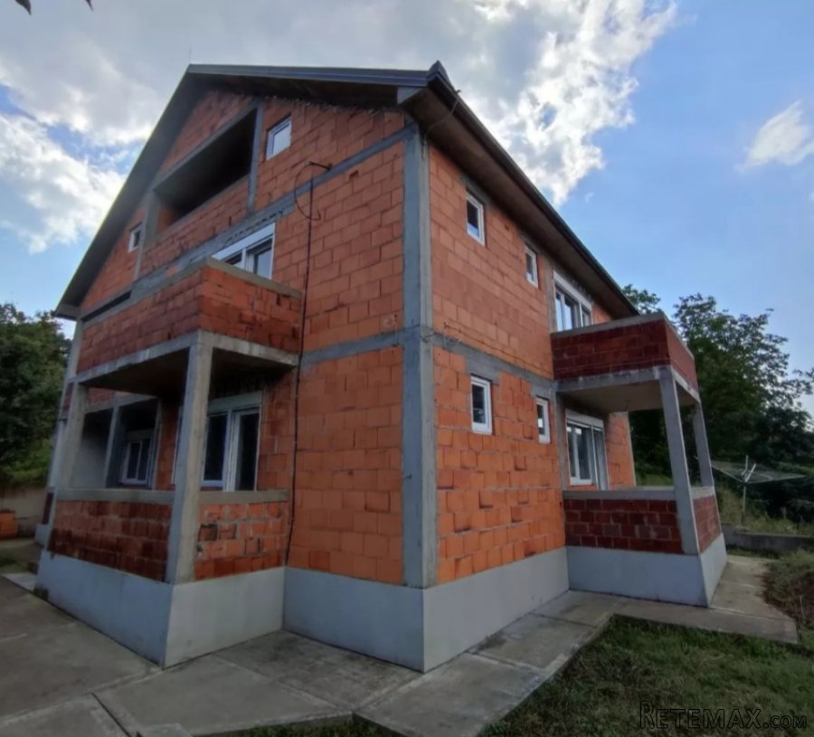 Viseapartmanska kuca u centru Banje Vrdnik - 2