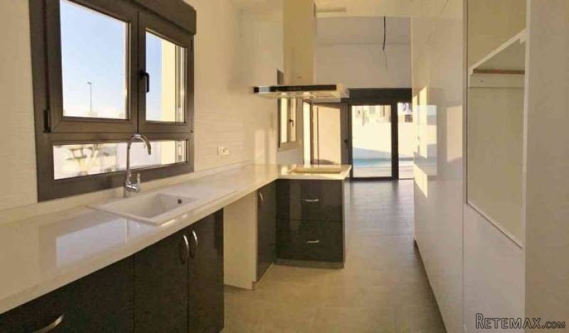 3 Bedroom 2 Bathroom Villa In.. - 2