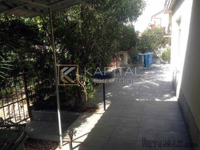 Crikvenica, prizemna etaža s 3 apartmana, PRILIKA!! - 3