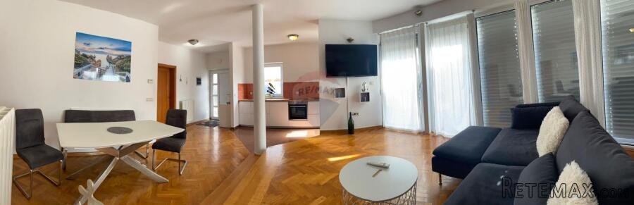 Istra, Rovinj, Kuća s deset apartmana na odličnoj poziciji