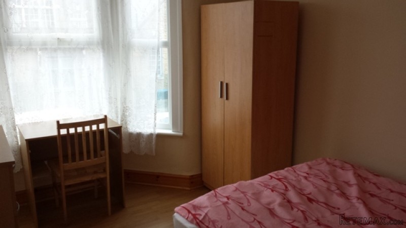 Double room, Zone 3, Blackhorse rd - 2