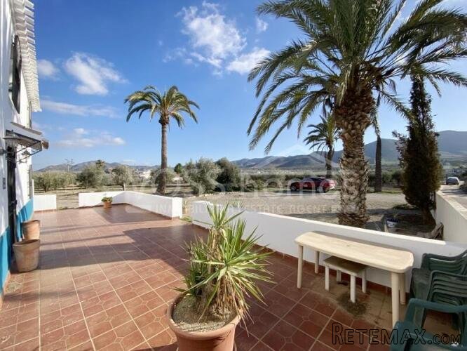 NEW & EXCLUSIVE TO VOSS HOMES - A huge 300m2, full of.. - 5