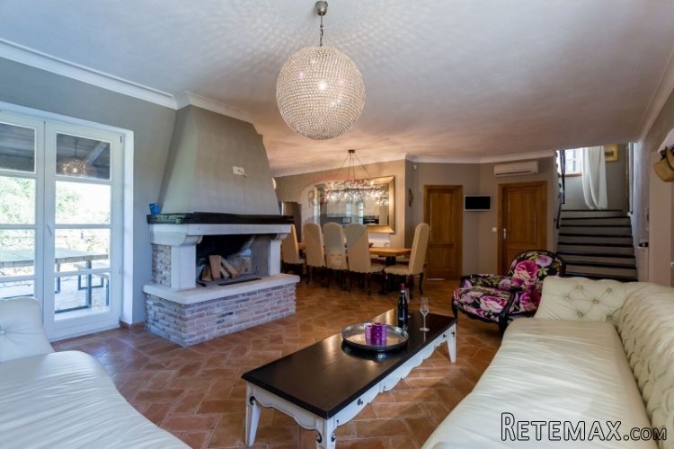 Izvanredna kamena Vila na osami sa 7.000m2 okućnice - 5