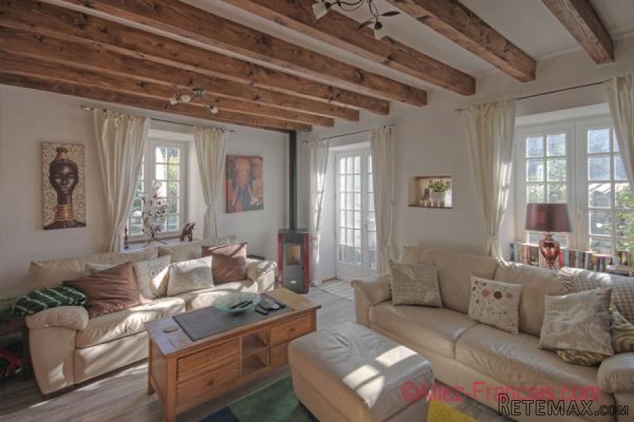 Loizé (79) - Detached stone property offering 2 spacious.. - 7