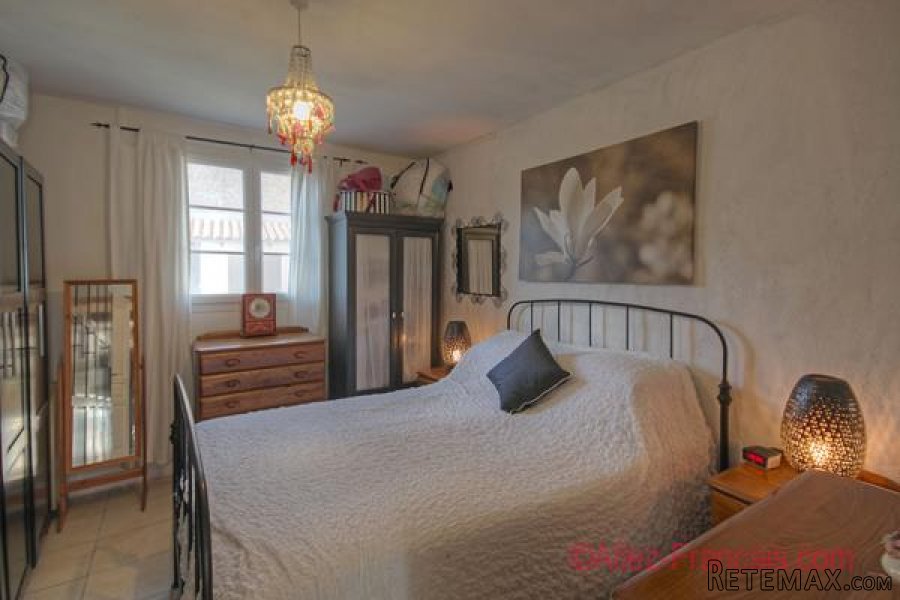 Loizé (79) - Detached stone property offering 2 spacious.. - 8