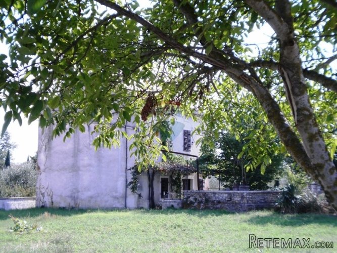 Istra-Duga Uvala-stara kuća sa 600 m2 zemljišta - 2