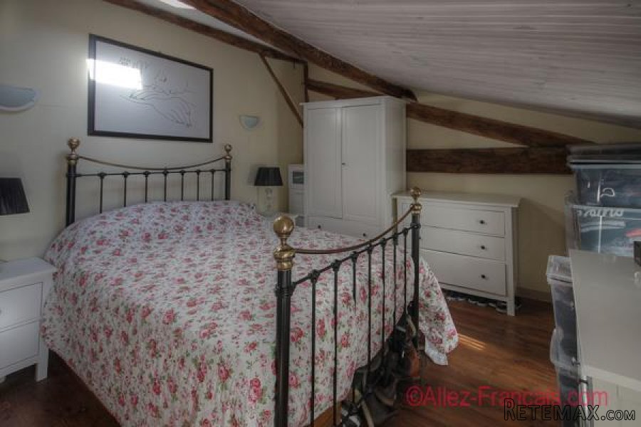 Loizé (79) - Detached stone property offering 2 spacious.. - 9