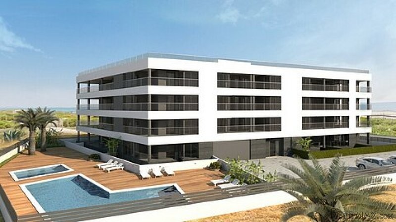 10 METRES TO SEA FRONT - 2 BED 2 BATH