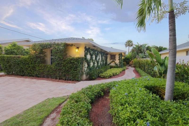 110 N Atlantic Dr, Lantana, FL -..