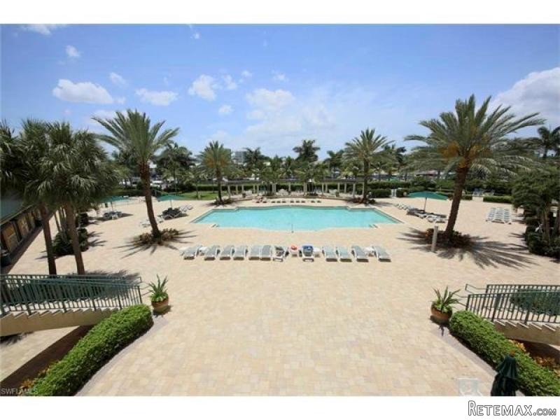 2 bedroom Condominium For Sale: North.. - 2