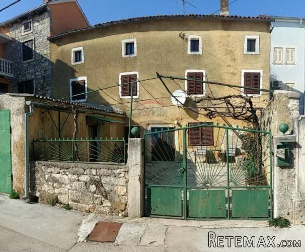 ISTRA, SVETVINČENAT, istarska kuća u jezgri mjesta