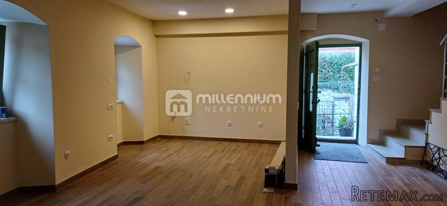 Opatija, luksuzan dvoetažni stan u centru s okućnicom i p.. - 7