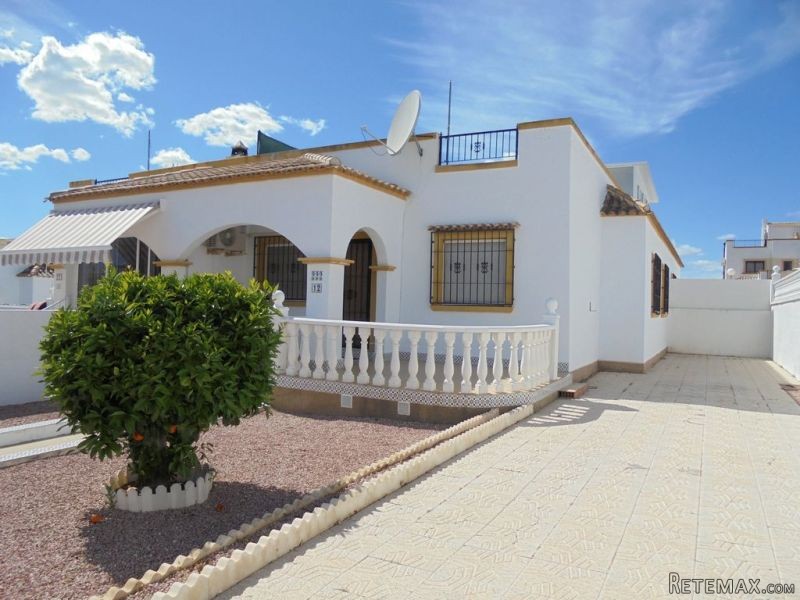 3 Bedrooms - Property - Alicante - For..