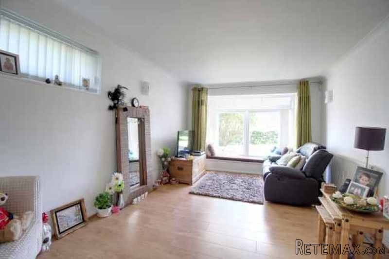 2 bedroom, Apartment house for sale