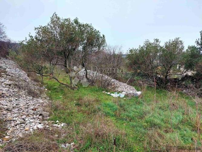Vrbnik,građevinski teren 1638 m2
