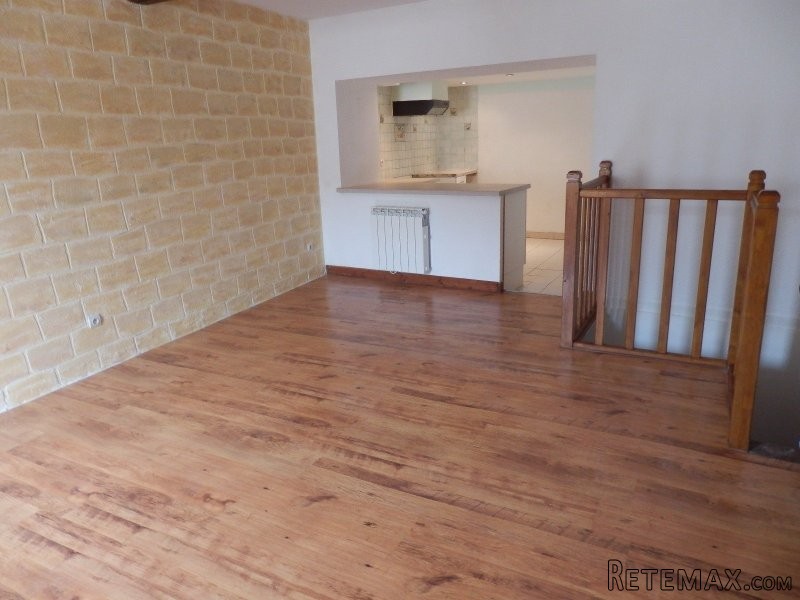 3 Bedrooms - Villa -..