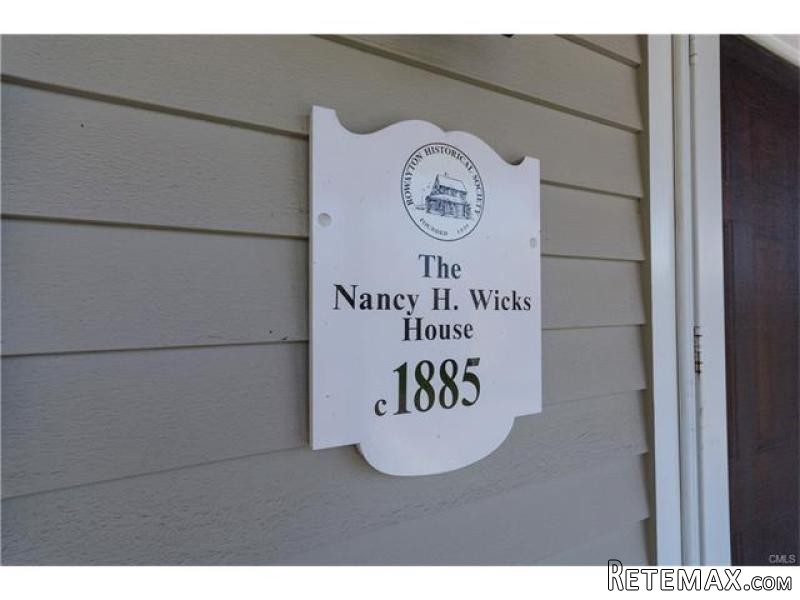 3 bedroom House For Sale: 15 CRAW.. - 2
