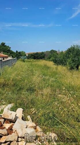 Vodnjan, prodajemo građevinsku parcelu površine 971 m2. - 2