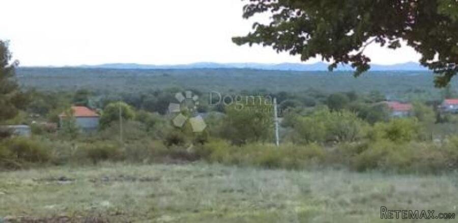 Građevinsko zemljište 1912m2 - Izvrsna lokacija - 3
