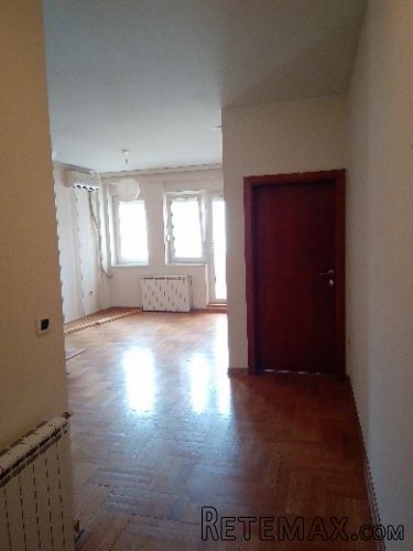Odlicna lokacija,svetao,3.5-soban stan,4 sprat,lift - 3