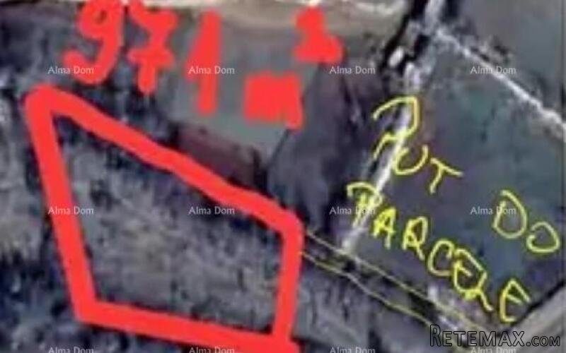 Vodnjan, prodajemo građevinsku parcelu površine 971 m2. - 4