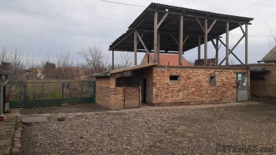 Prodajem kucu u Jarkovcu - 6