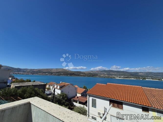 Prostrana apartmanska kuća sa panoramskim pogledom na more - 2