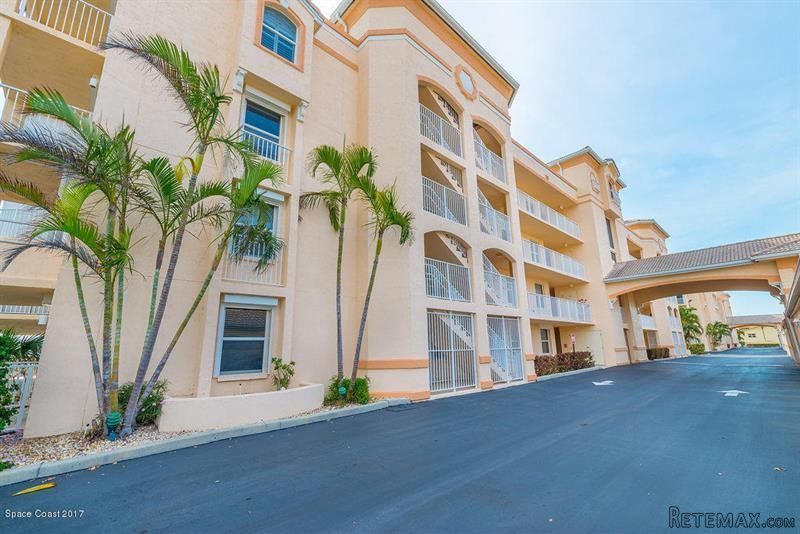 3 bedroom Flat For Sale: 1907 Highway.. - 2