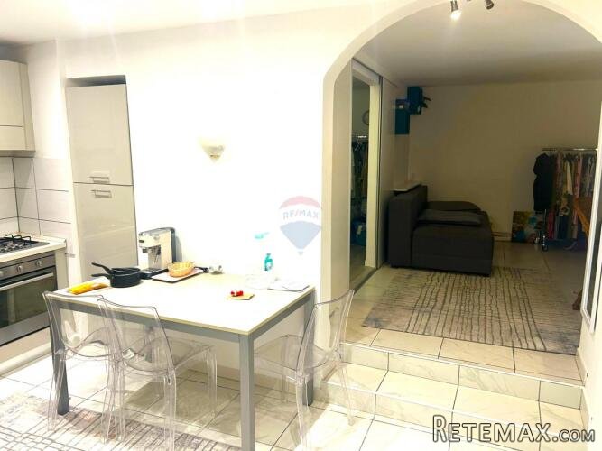 Istra,Rovinj-visoko prizemlje,stari grad,renovirano,40m2 na